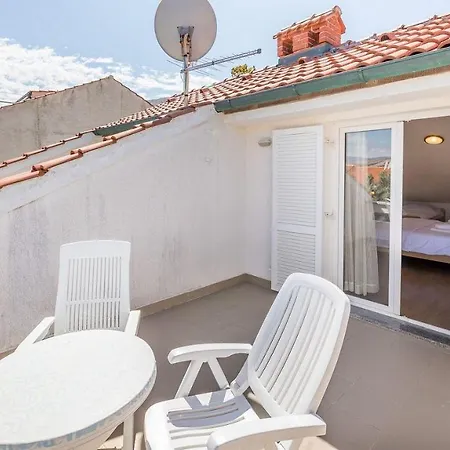 Grosse Terrasse 200 Meter Zum Apartment *